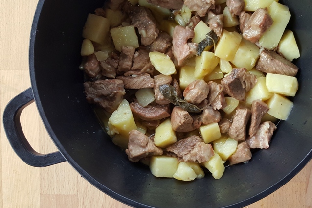 spezzatino agnello cotto