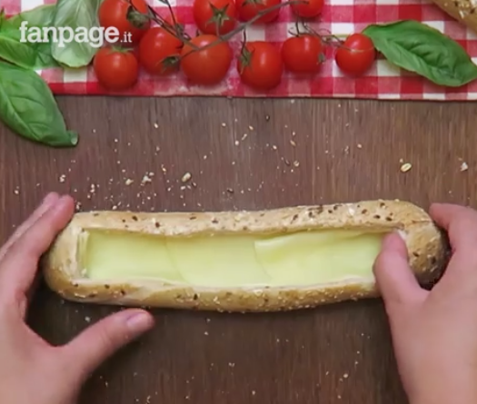 Baguette ripiena al forno: la ricetta dell'antipasto ...