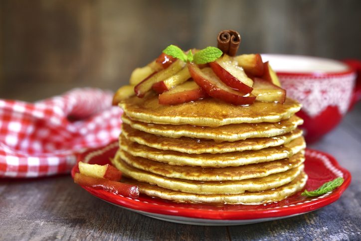 brunch, le ricette: pancake alle mele