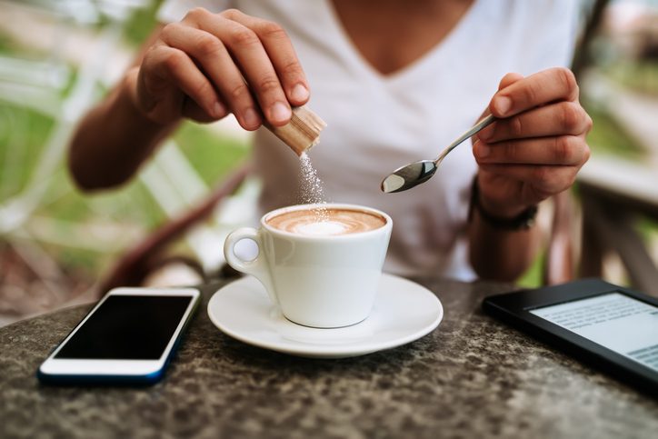 lo zucchero fa male? le quantità da non superare al giorno