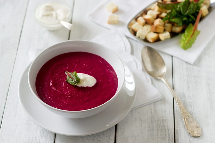 zuppe per l'inverno: la zuppa di barbabietola