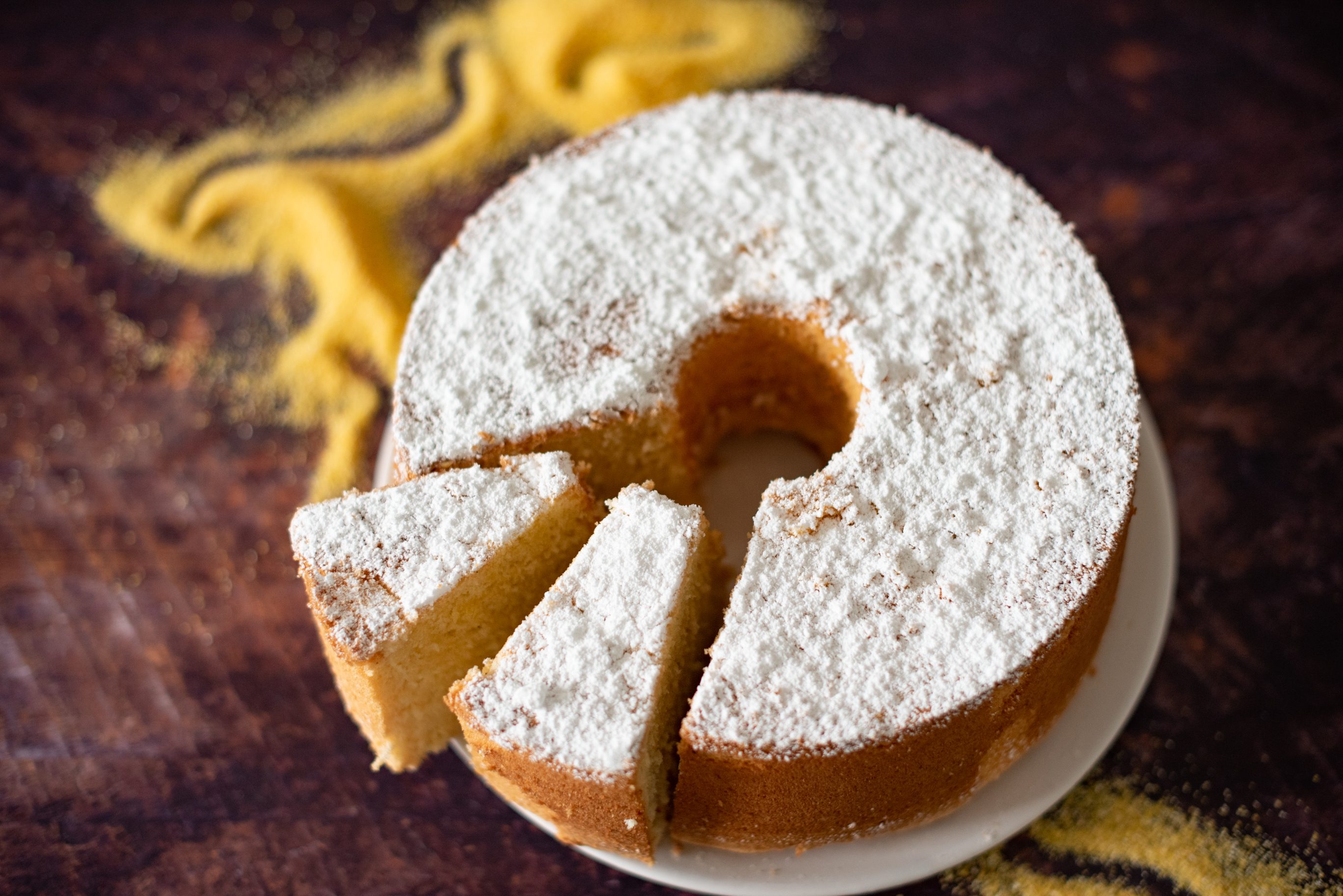 Ciambellone di polenta