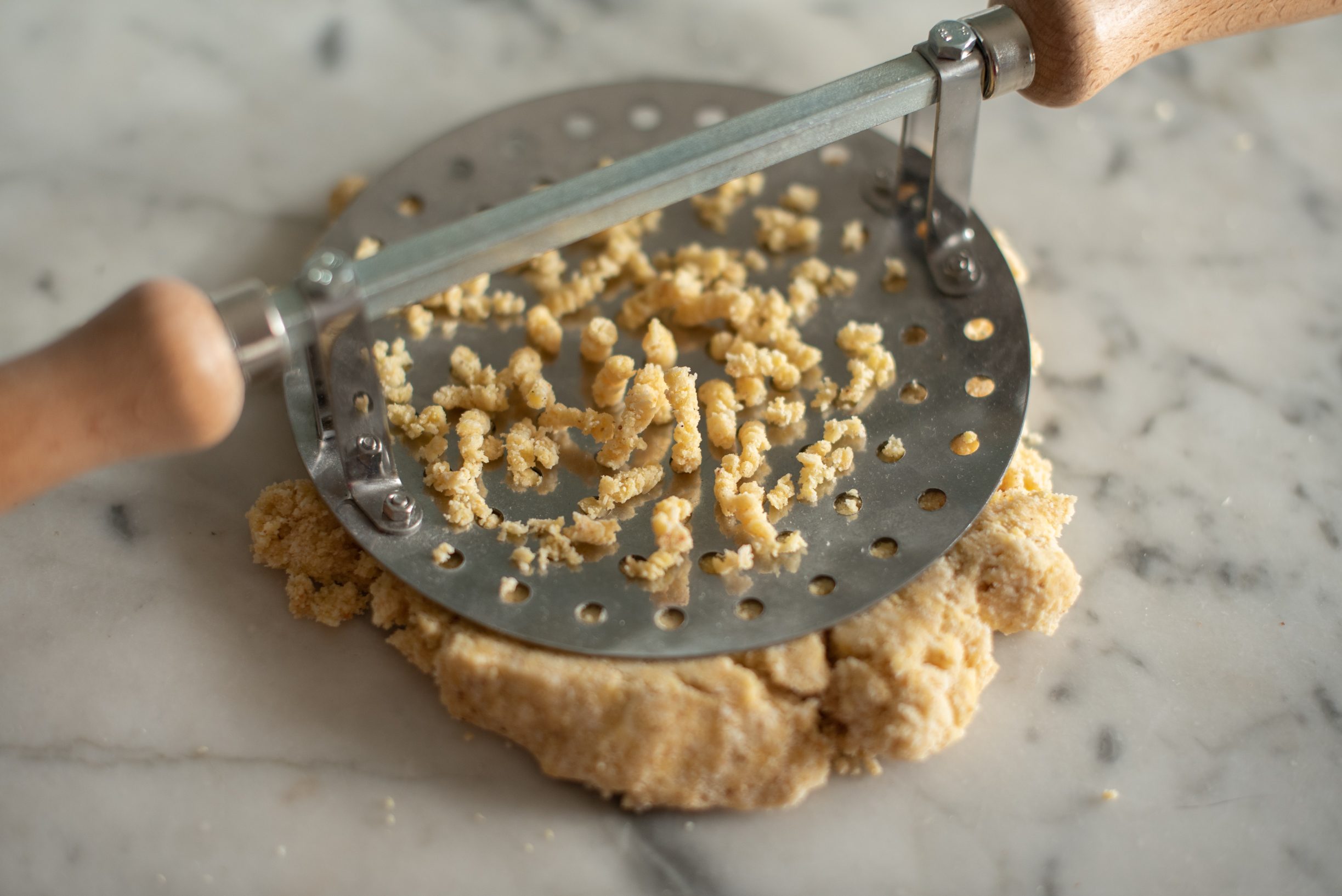 Passatelli in brodo: la ricetta del primo romagnolo