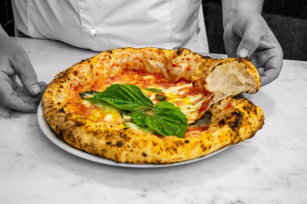 pizza-casertana-canotto