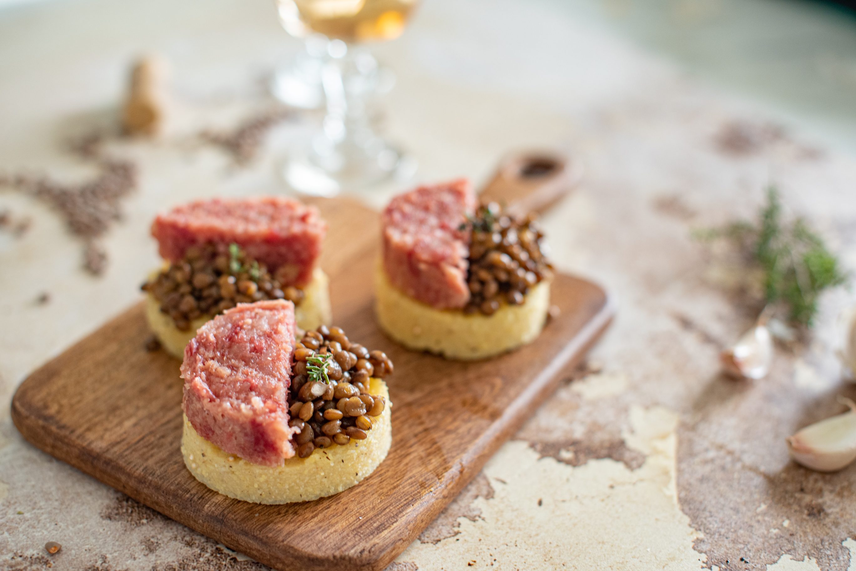 Polenta e cotechino finger food
