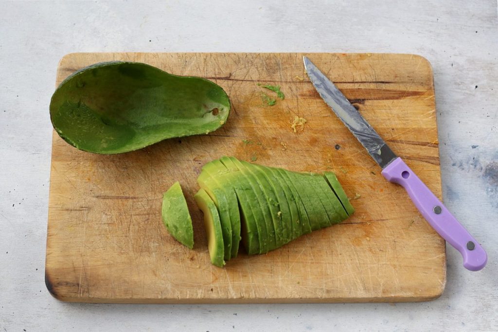 Sbucciare l'avocado