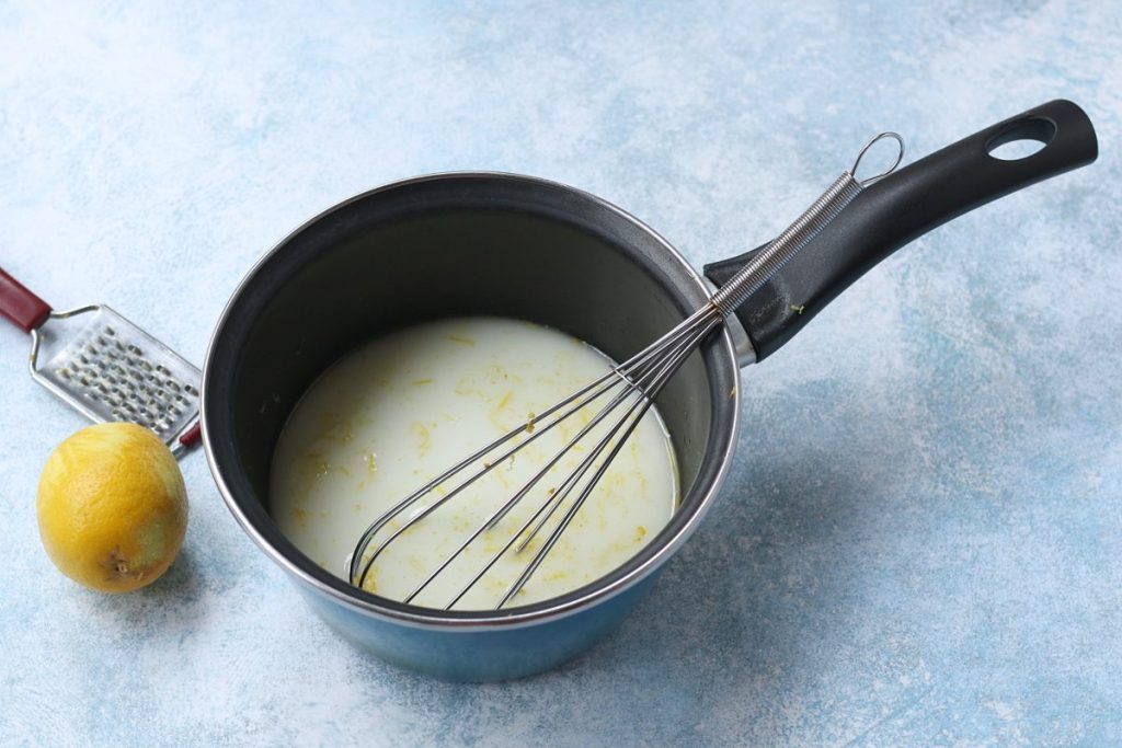 Cheesecake al limone nel bicchiere
