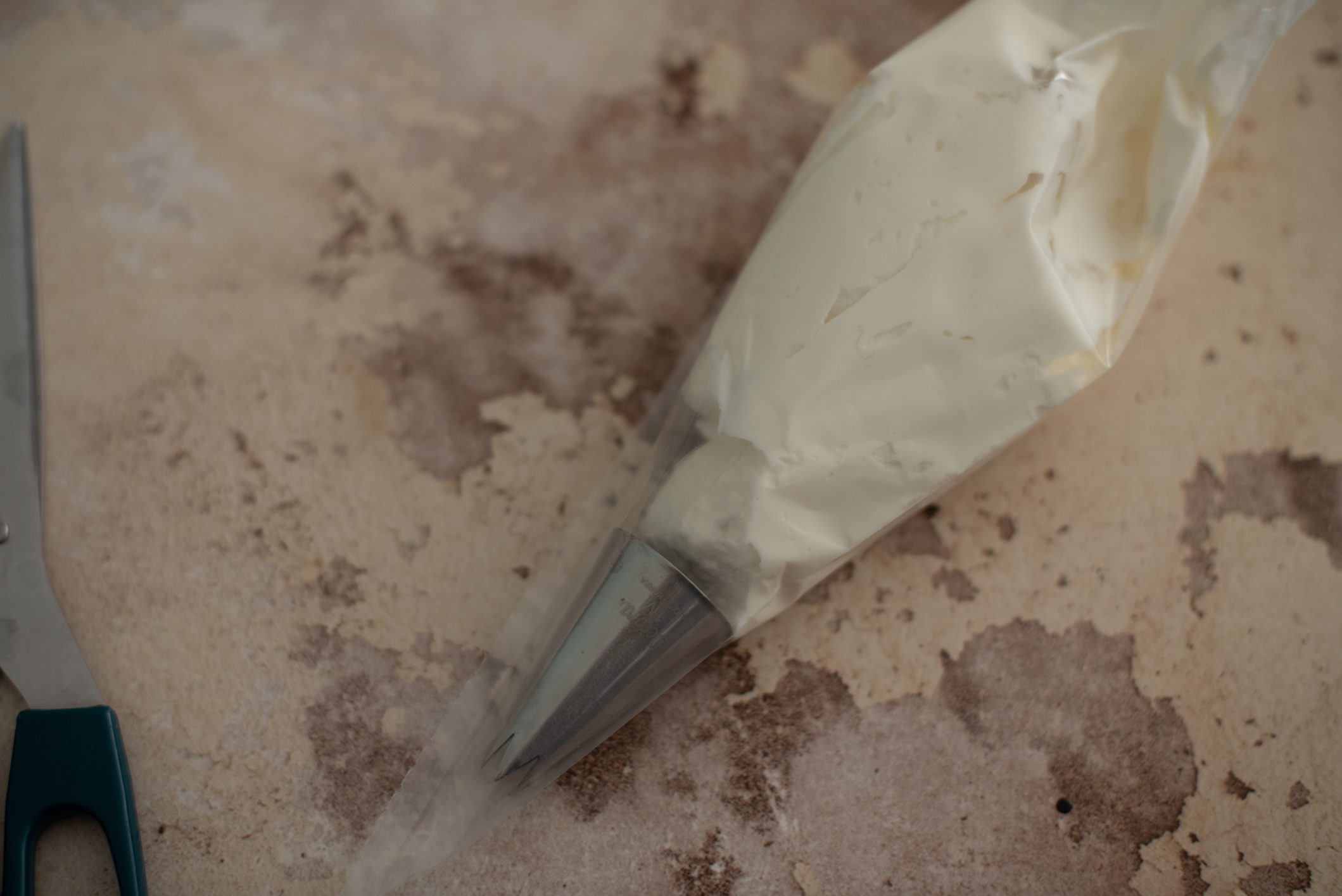 Pere caramellate con crema di ricotta