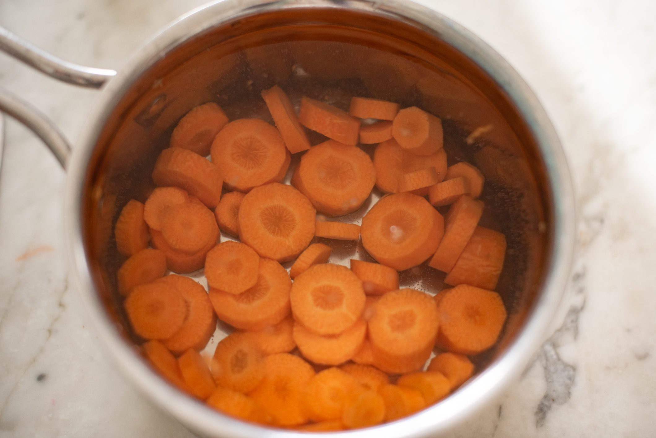 Sformato di carote con salsa al prezzemolo