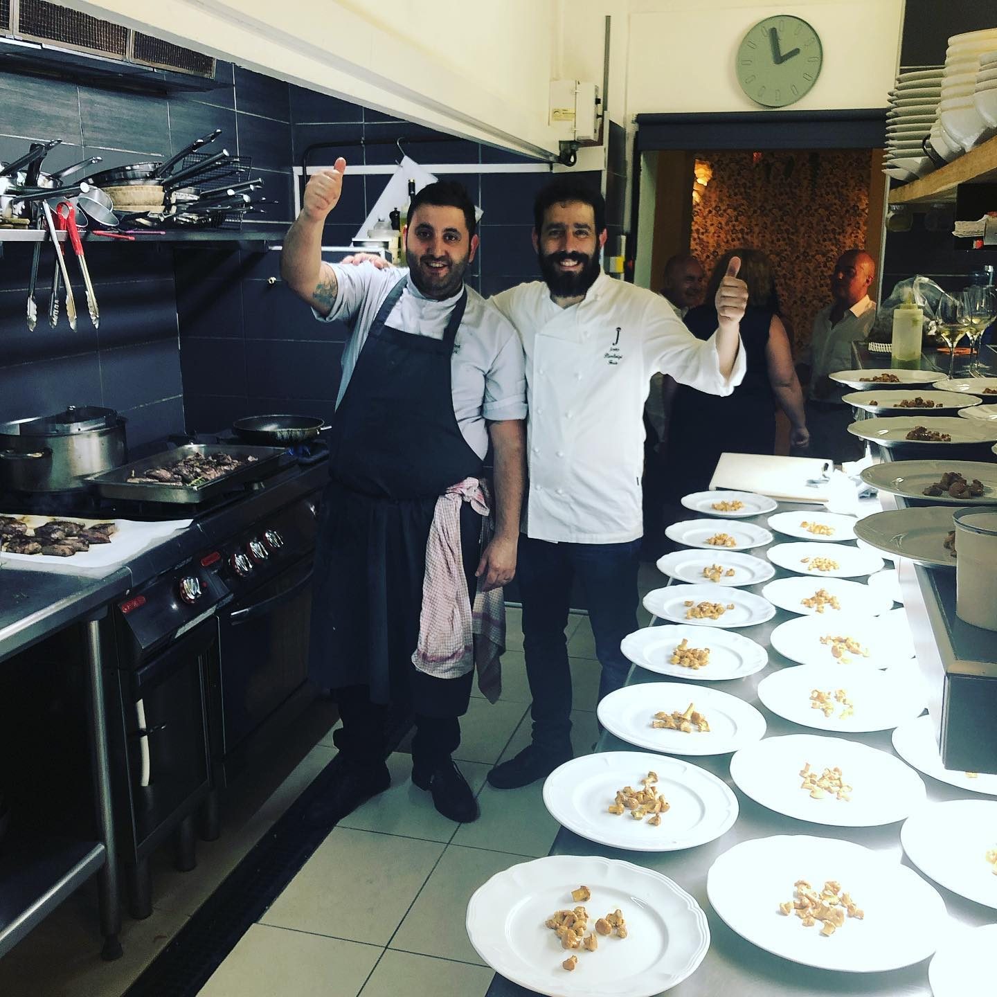 Lo chef Giovanni Pireddu del ristorante Tentazioni di Bordeaux