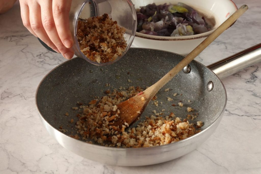 mollica di pane tostata