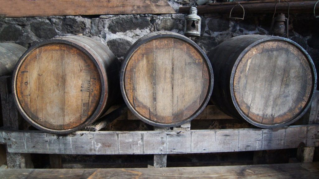 Tutto sul Rum: storia, produzione, tipologie e i migliori in commercio