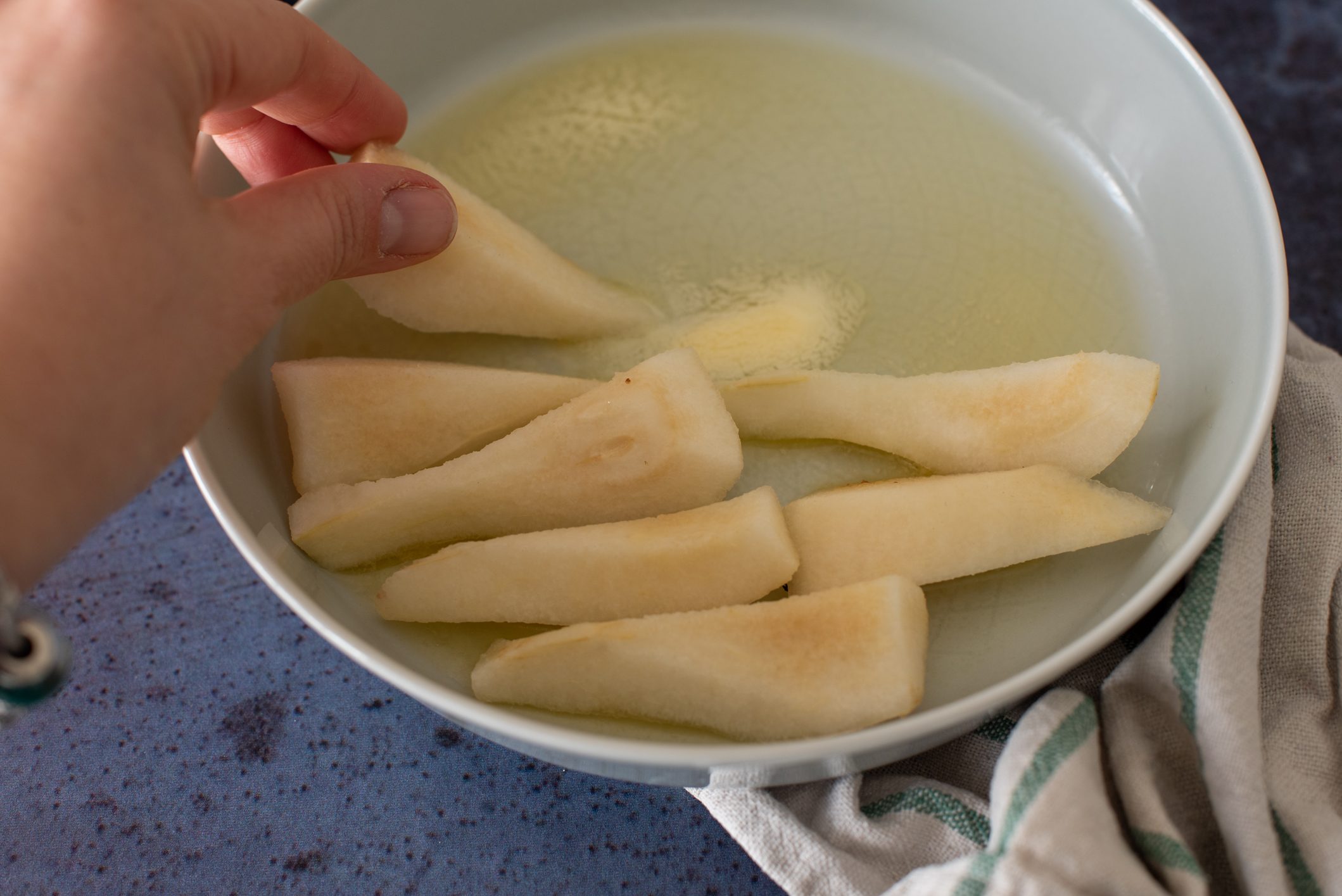 Cobbler di pere alla cannella