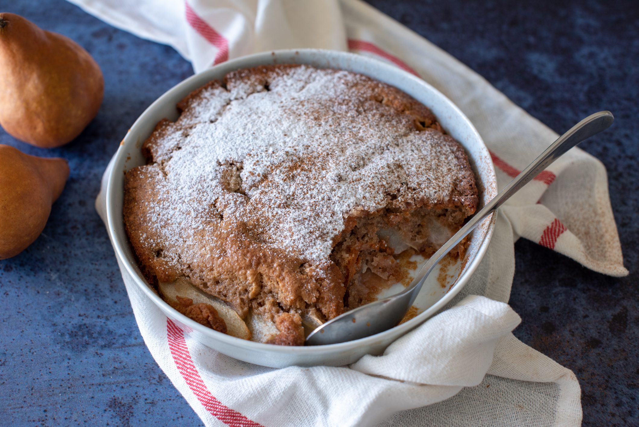 Cobbler di pere alla cannella