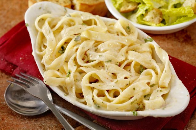fettuccine-alfredo-day