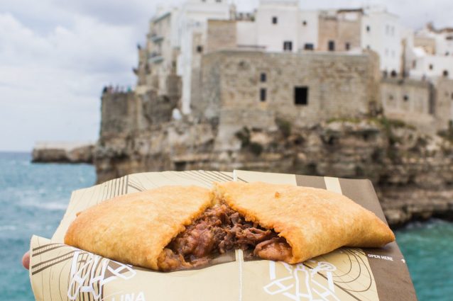 panzerotto-ragù-brasciola-puglia