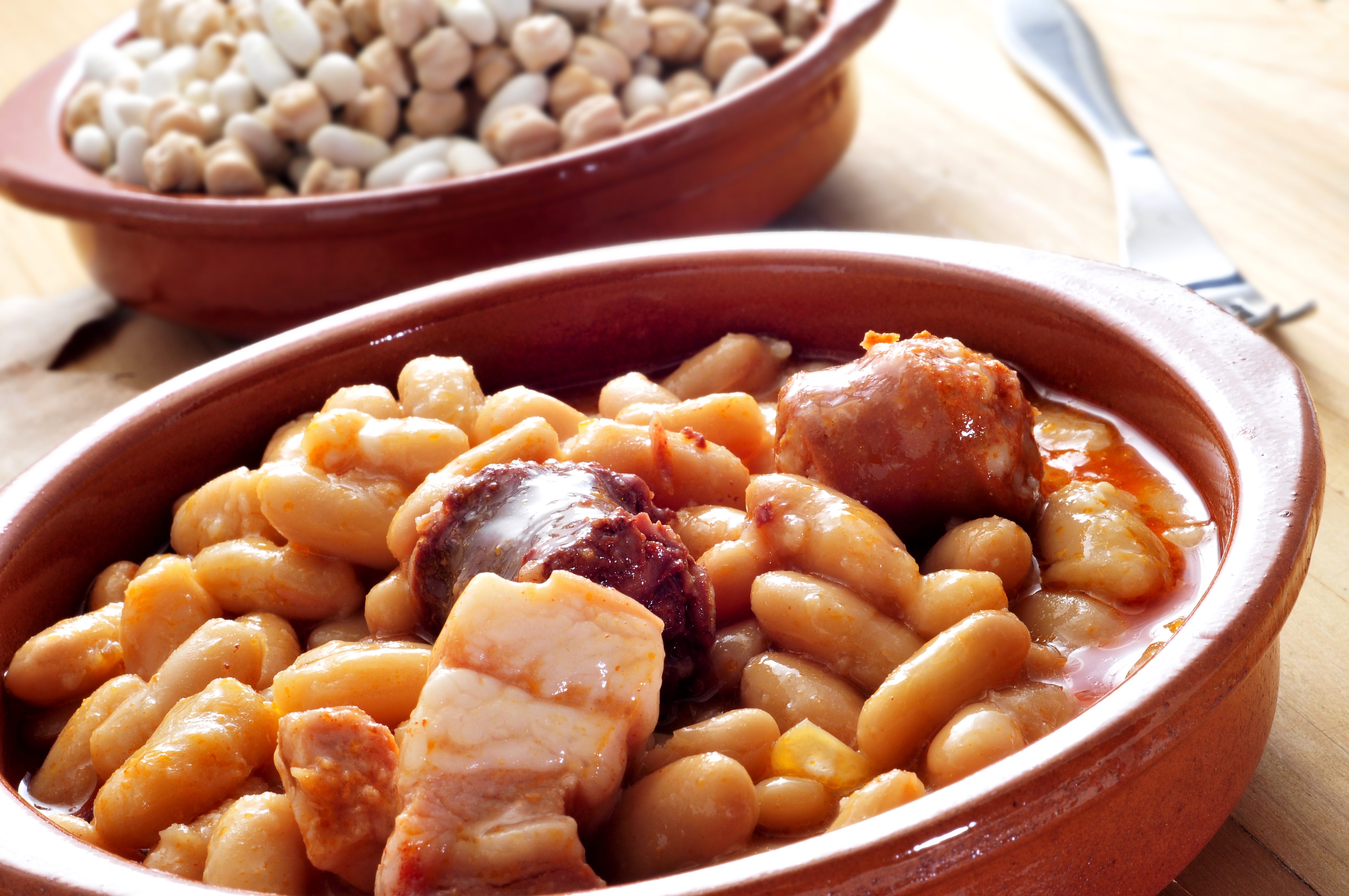 Cucina spagnola, i piatti tipici: Fabada asturiana