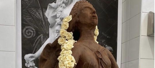 statua-knam-agi