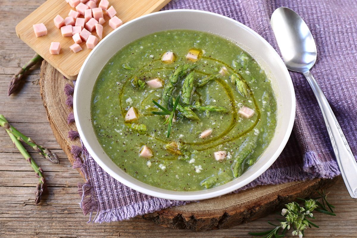 Minestra di asparagi