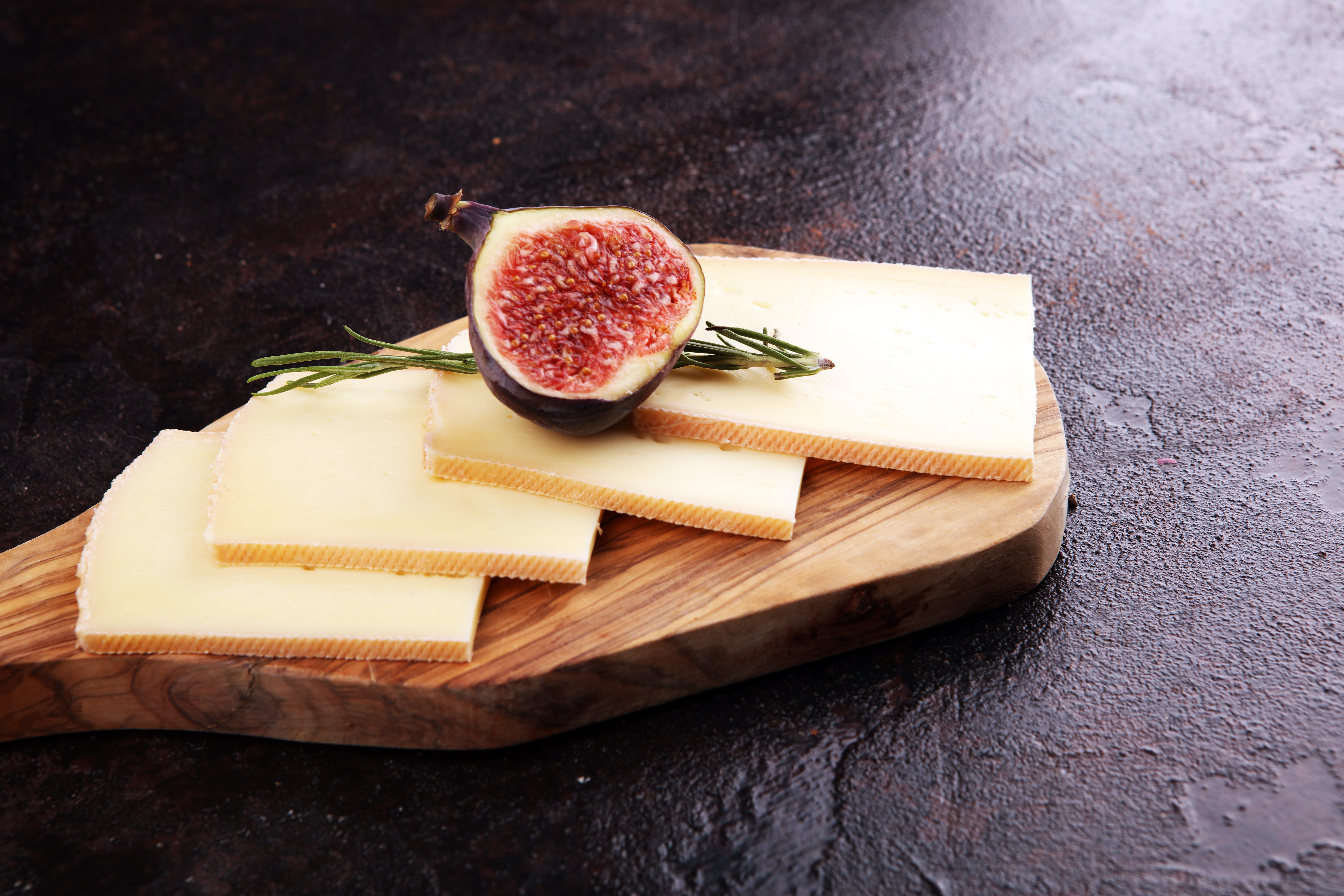 Raclette del Vallese DOP: cos'è e come si fa il formaggio svizzero