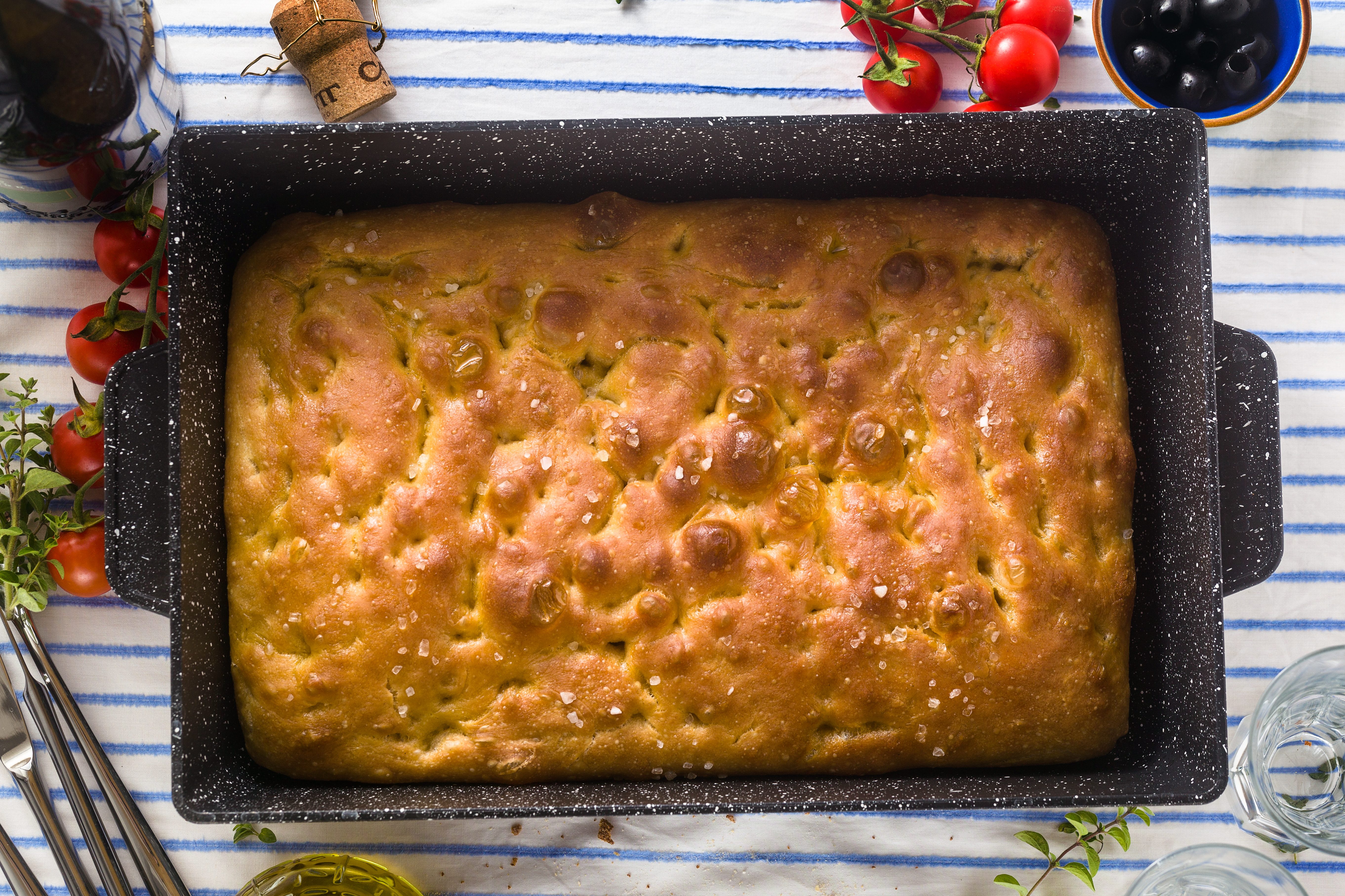 Focacce da fare a casa: la focaccia genovese
