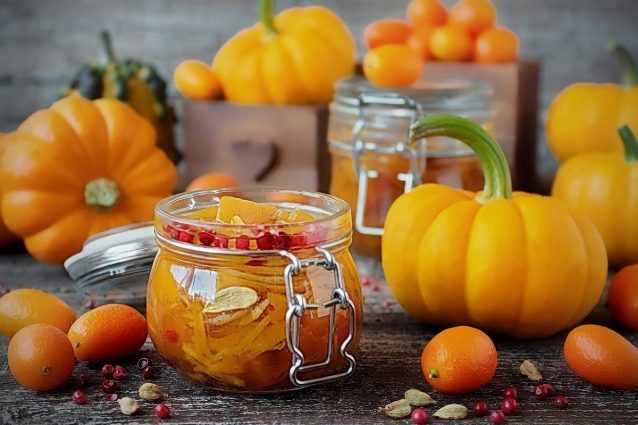 Conserve da fare a casa, zucca sott'olio