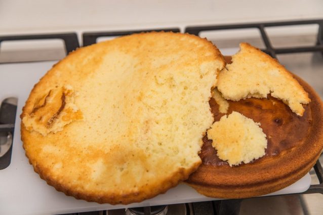 Come rimediare a una torta venuta male