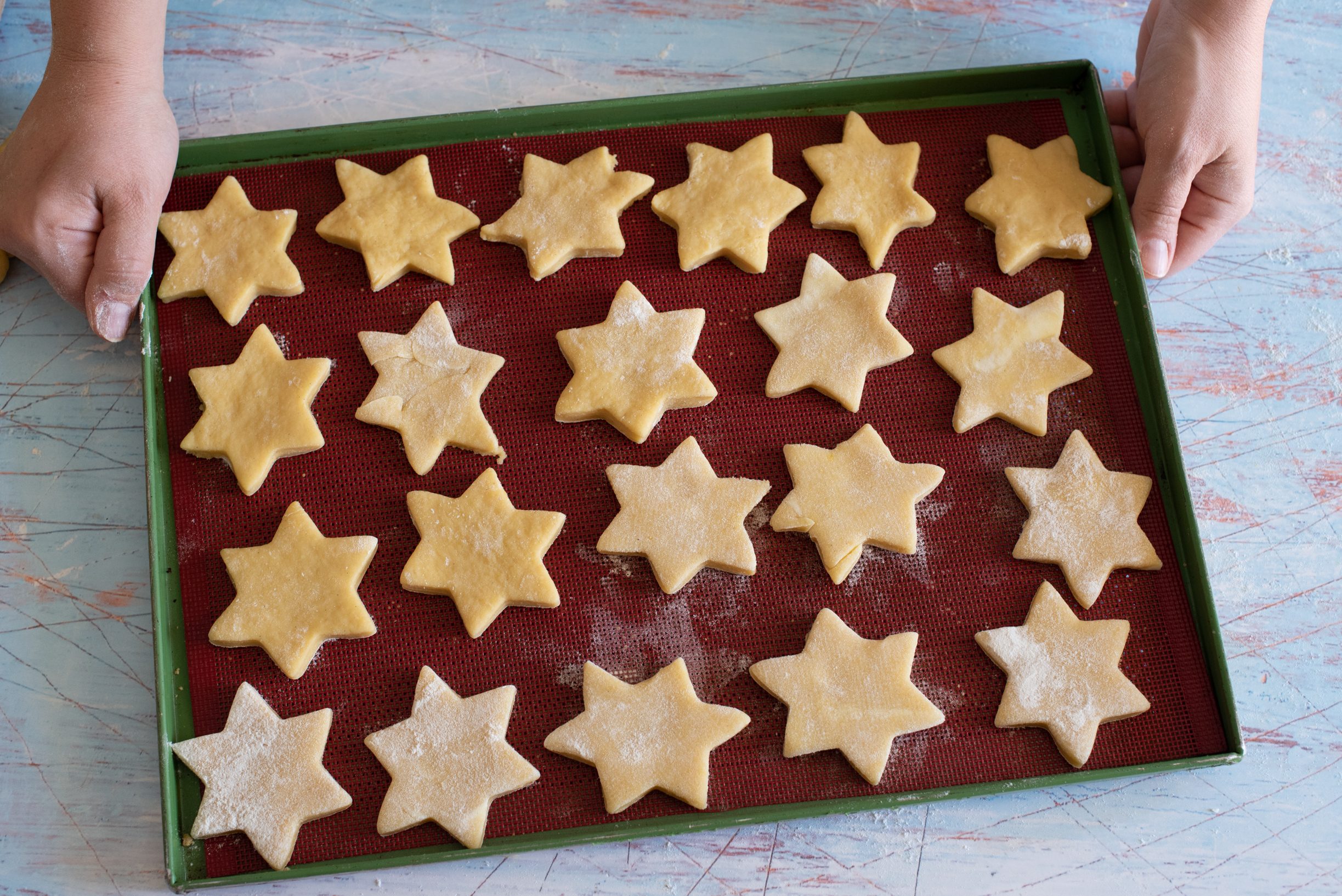 Stelline di frolla e cioccolato