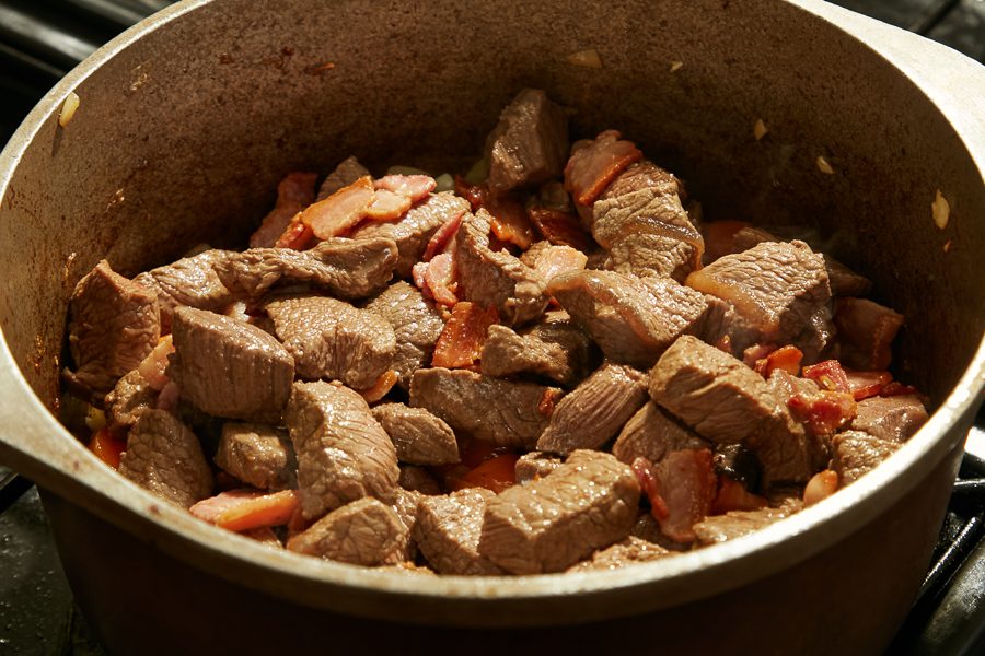 Manzo alla borgognona