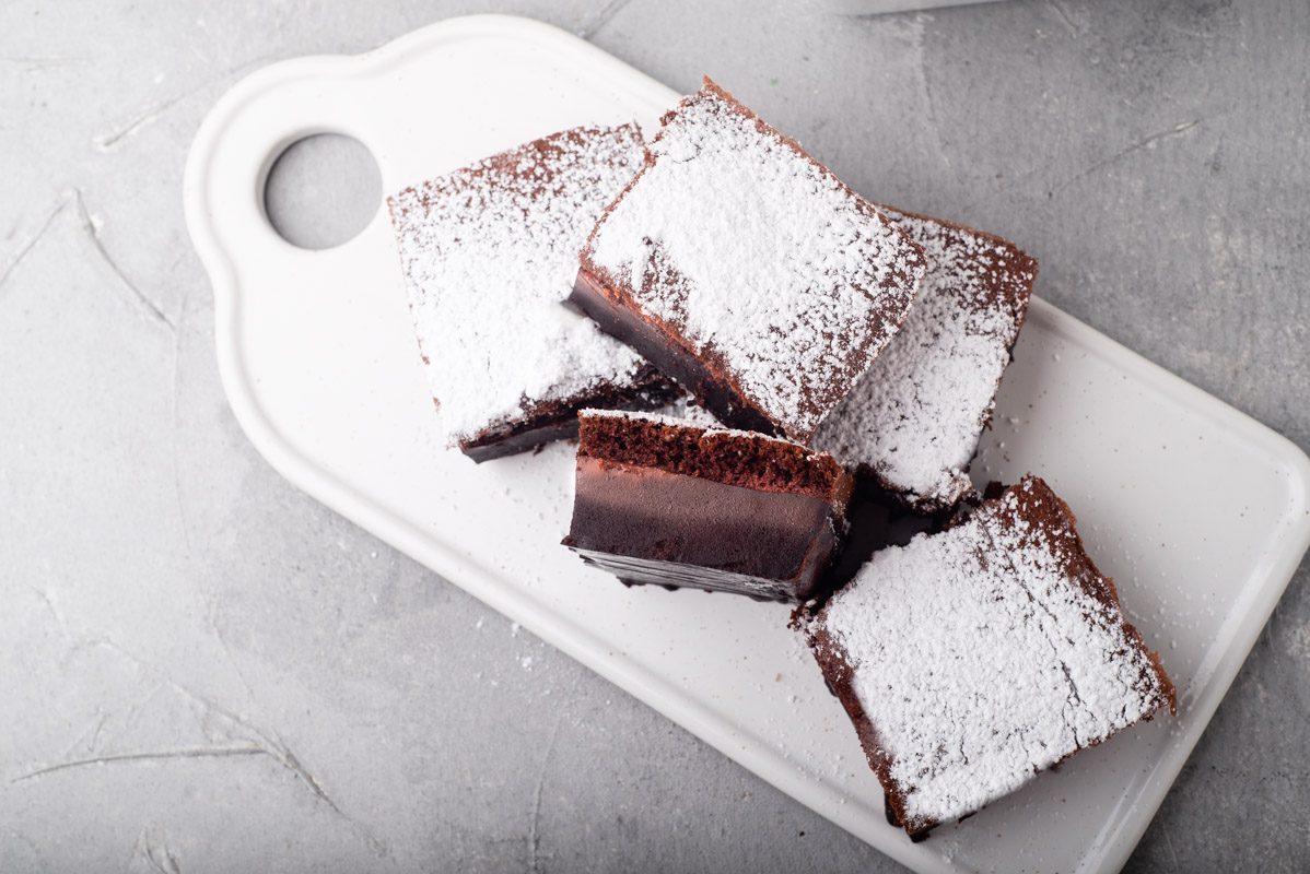 torta magica al cioccolato