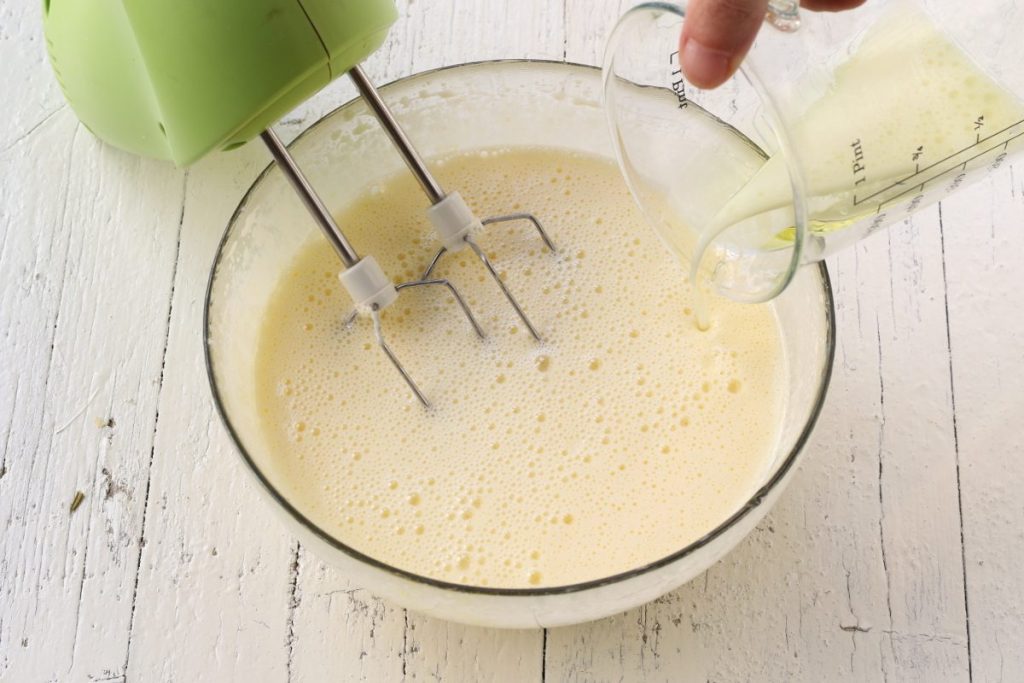 aggiungere olio e latte