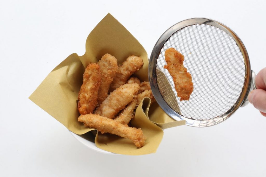 Friggere i bastoncini di pollo al lime
