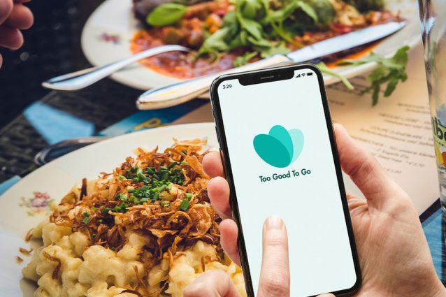 Cibo invenduto durante il lockdown: ecco le Super Magic Box dell'app Too Good To Go