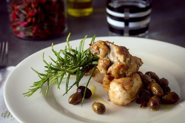 Come cucinare il coniglio: il coniglio alla ligure