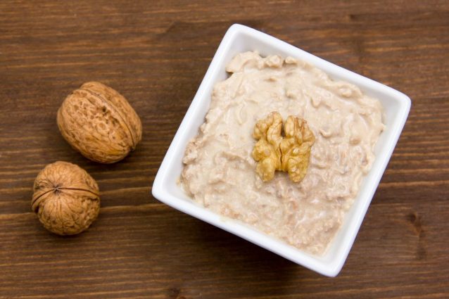 cucina ligure: salsa di noci