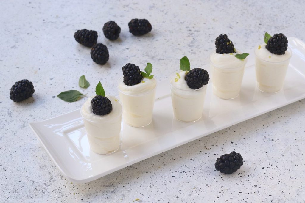Bicchierini di mousse