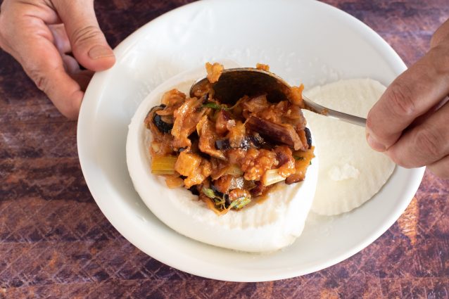 mozzarella ripiena di caponata