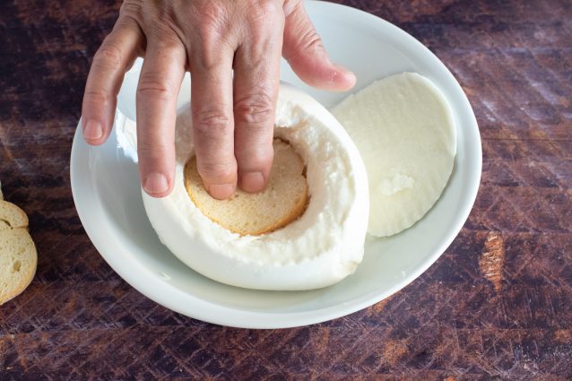 mozzarella ripiena di caponata