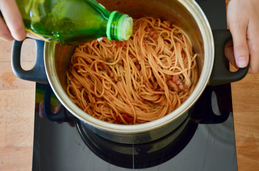 Spaghetti_con_i_moscardini_10_aggiungereolioacrudo