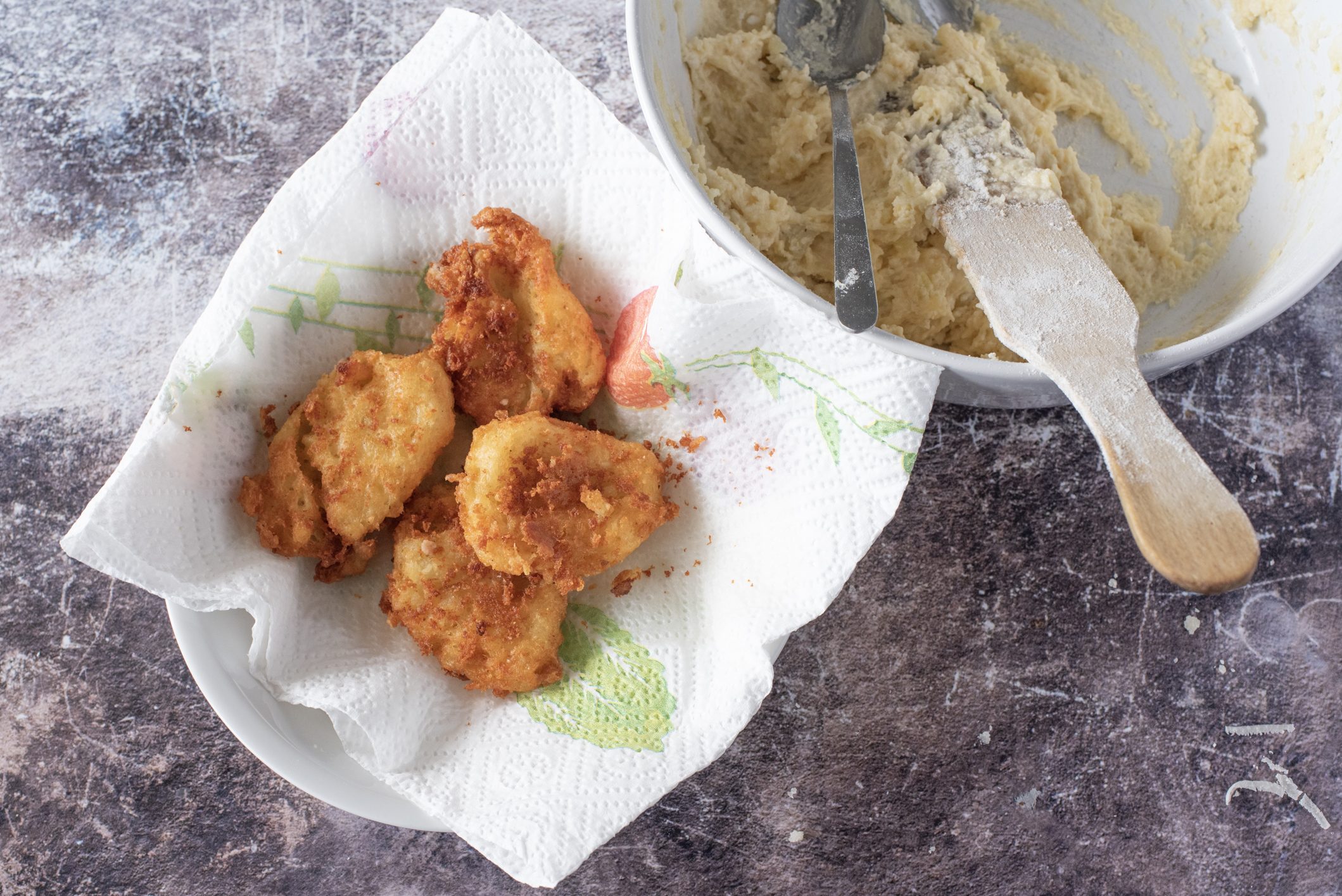 Frittelle di pecorino e patate