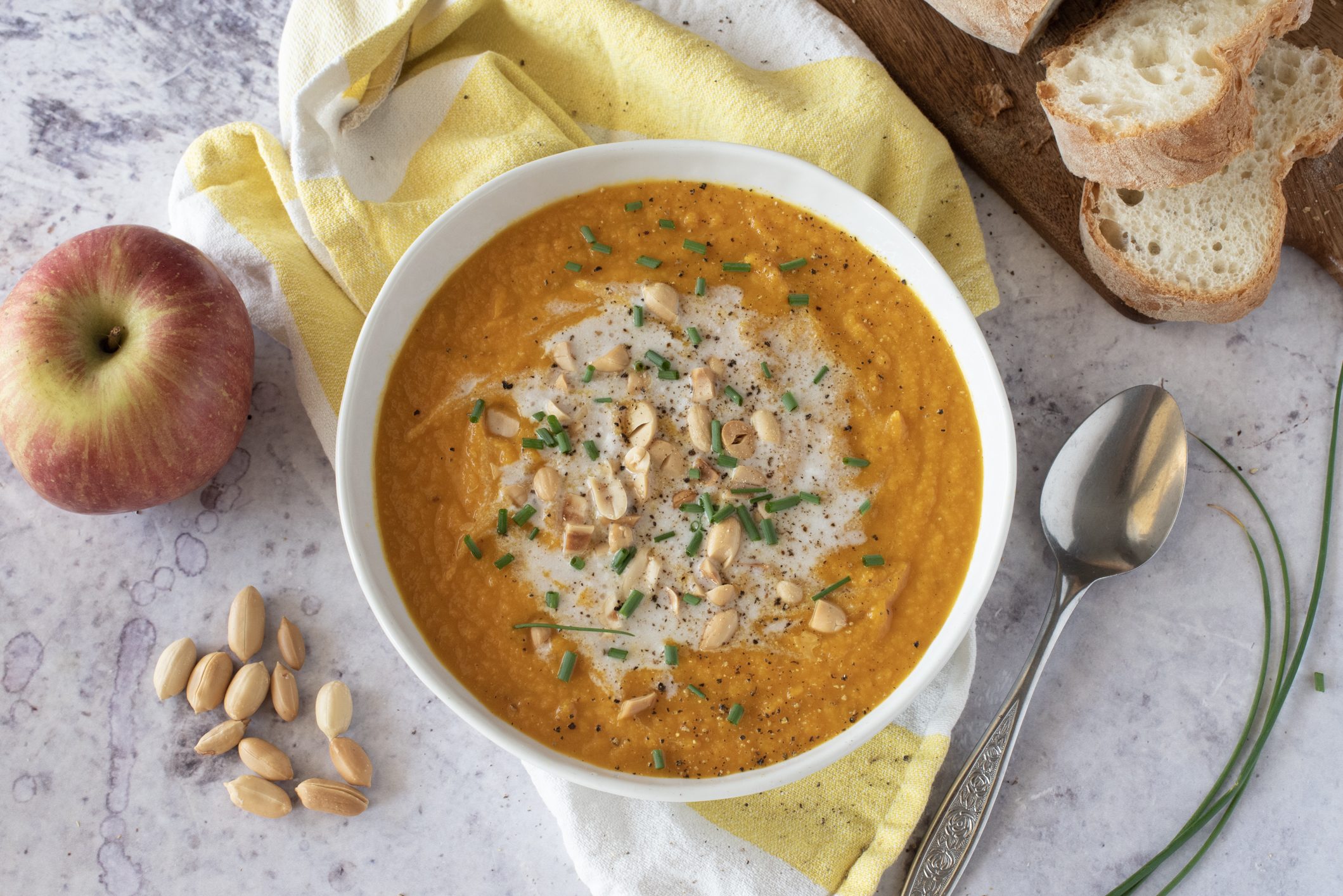 Gazpacho alle carote e latte di cocco