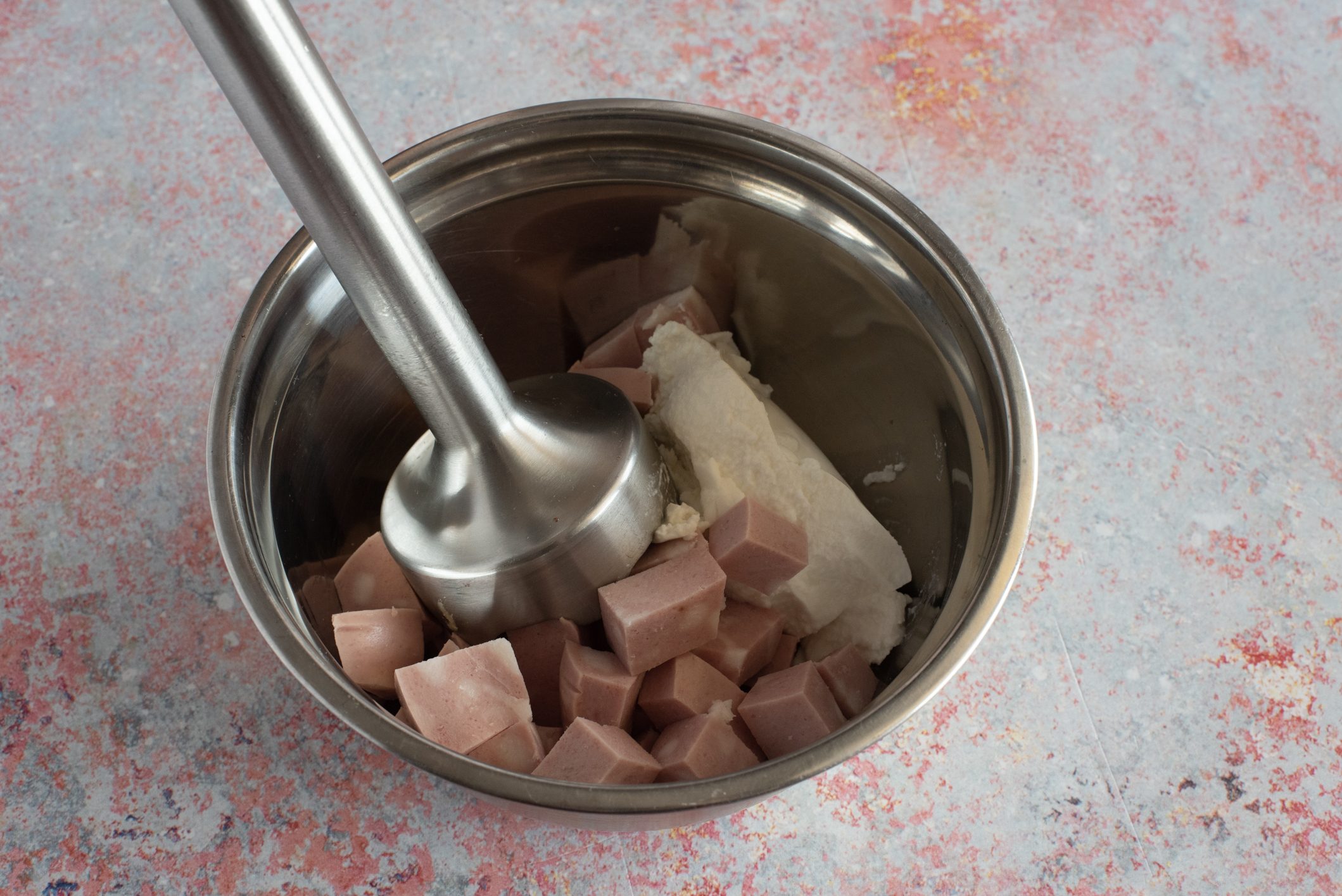 cestini croccanti con mousse di mortadella