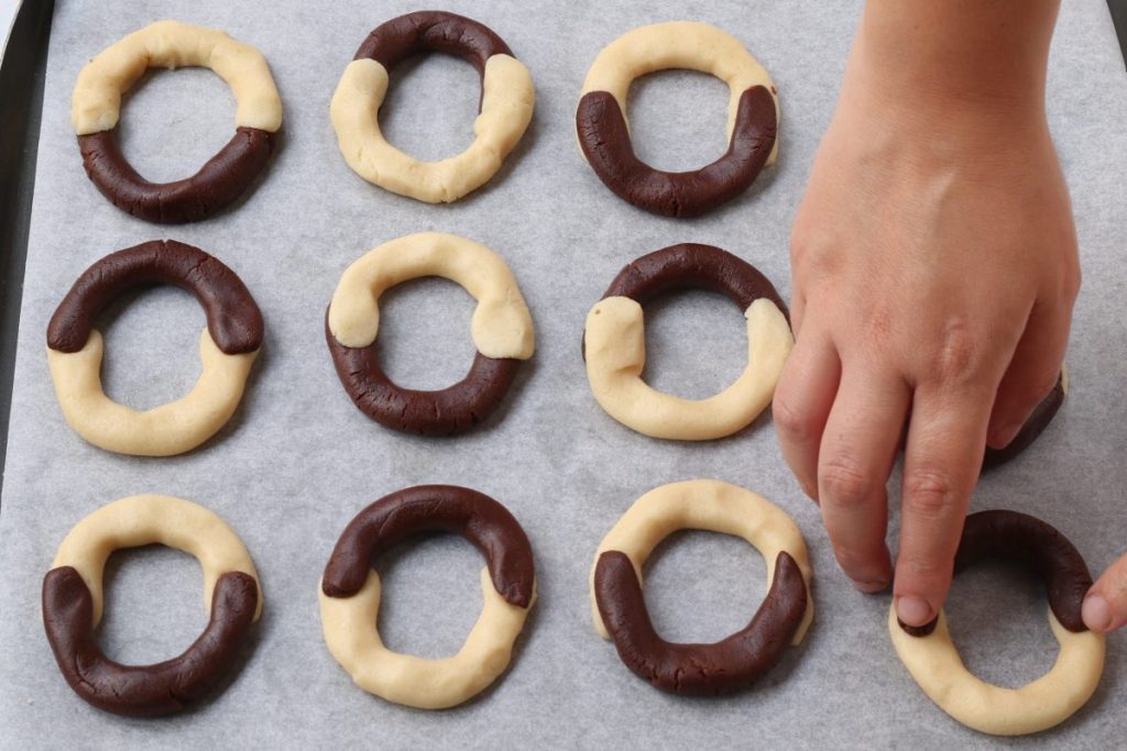 formare i biscotti abbraccio