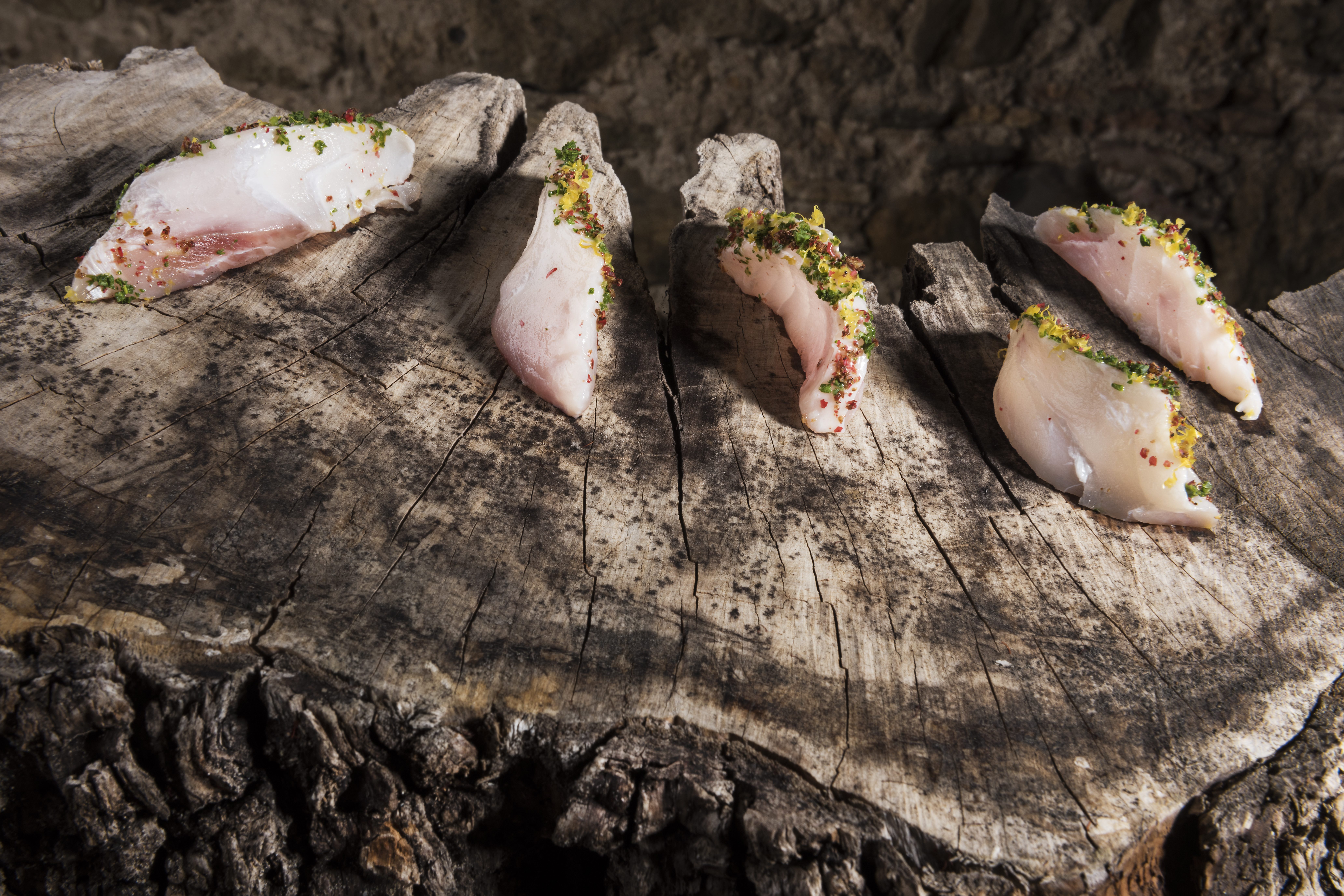 Ceviche di dentice, bergamotto, limo e senape selvatica