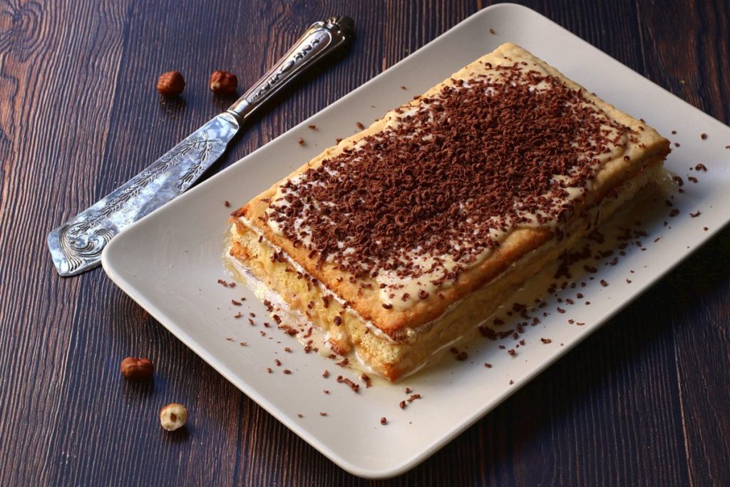 servite la torta