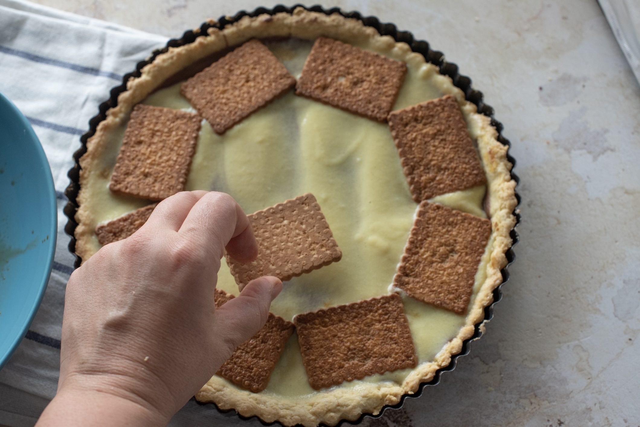 Crostata con crema pasticciera e cioccolato