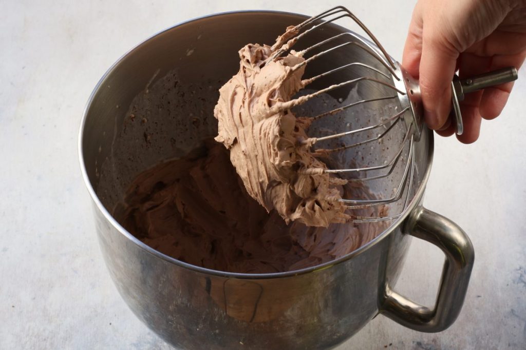 aggiungere la crema di nocciole