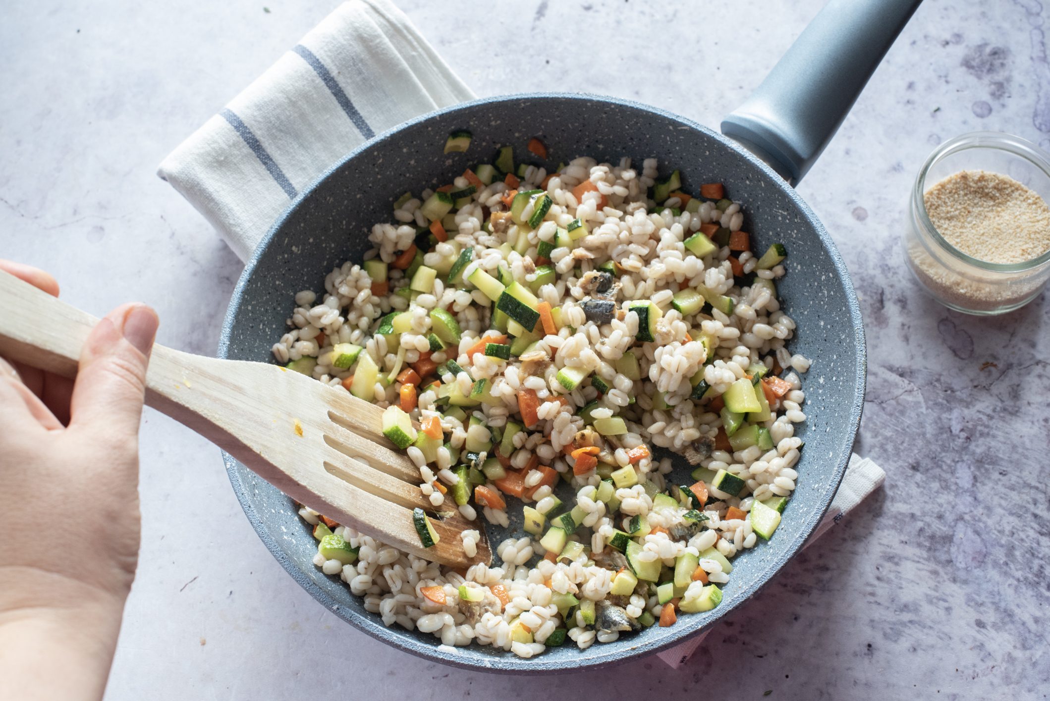 Tortini di orzo e sarde