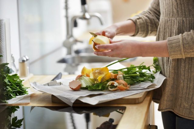 Cucina antispreco: 10 scarti degli alimenti che non sapevate di poter mangiare