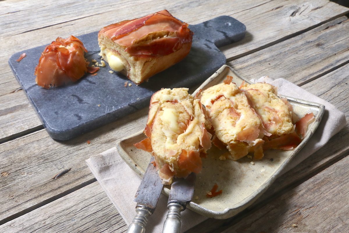 rotolo di patate con speck e provola